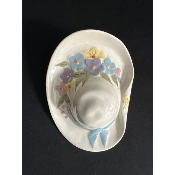 Vintage West Coast Pottery Ceramic Floral Bonnet Hat Wall Art Pocket Vase - Picture 2 of 11